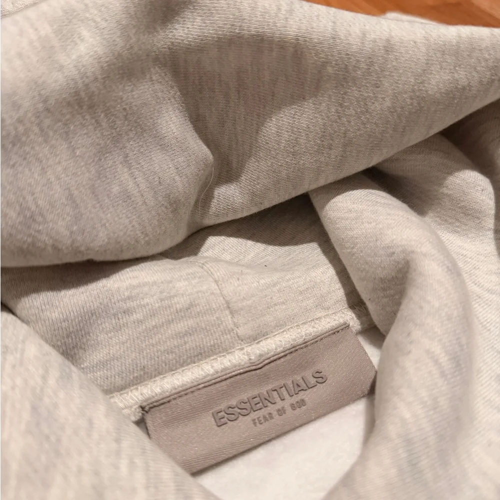 Fear of God: Essentials Hoodie (ss22) - Picture 5 of 6